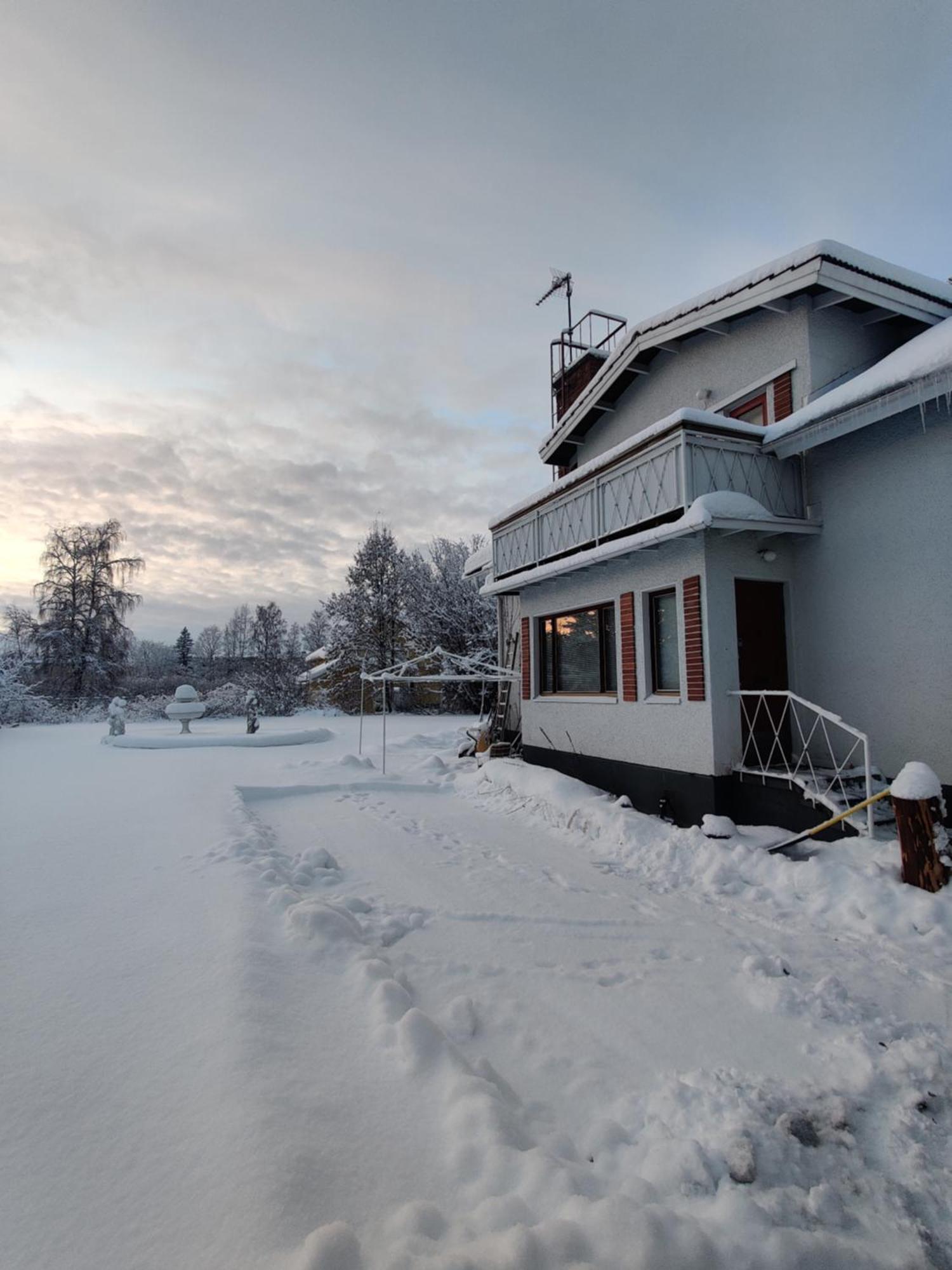 Nina'S Guesthouse, Jaemsae City,160 M2 Екстериор снимка